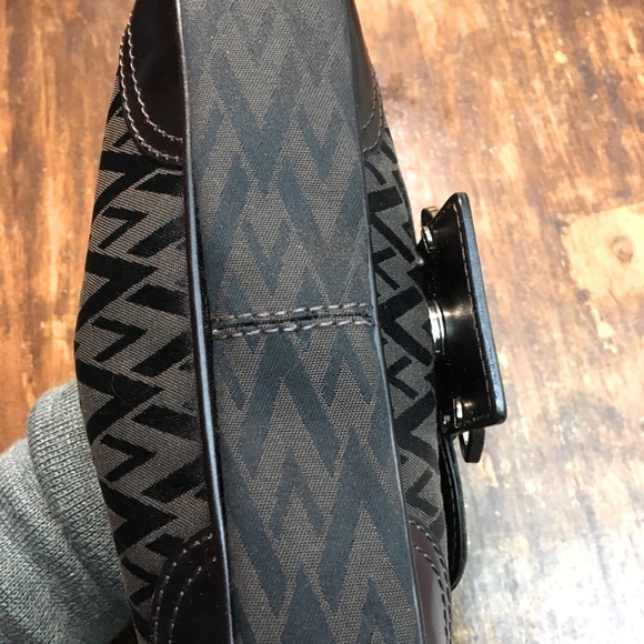 💯 Valentino Garavani re-edition - Vintage 1980’s - Picture 9 of 16